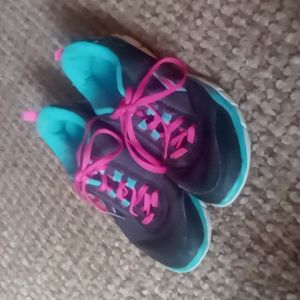 Women's Running Shoes - Size 5